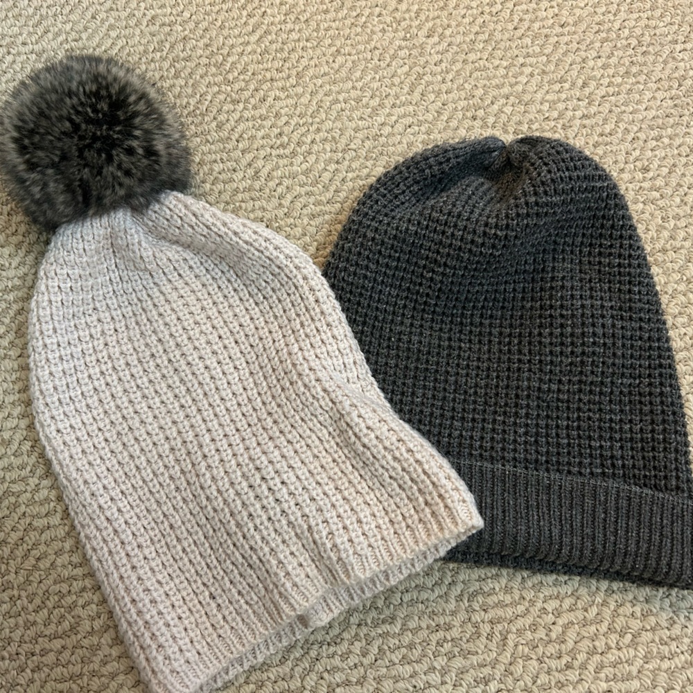 2/$30⚡️- HAT | Women’s set of 2 hats/beanies Indigo and Joe fresh O/S
